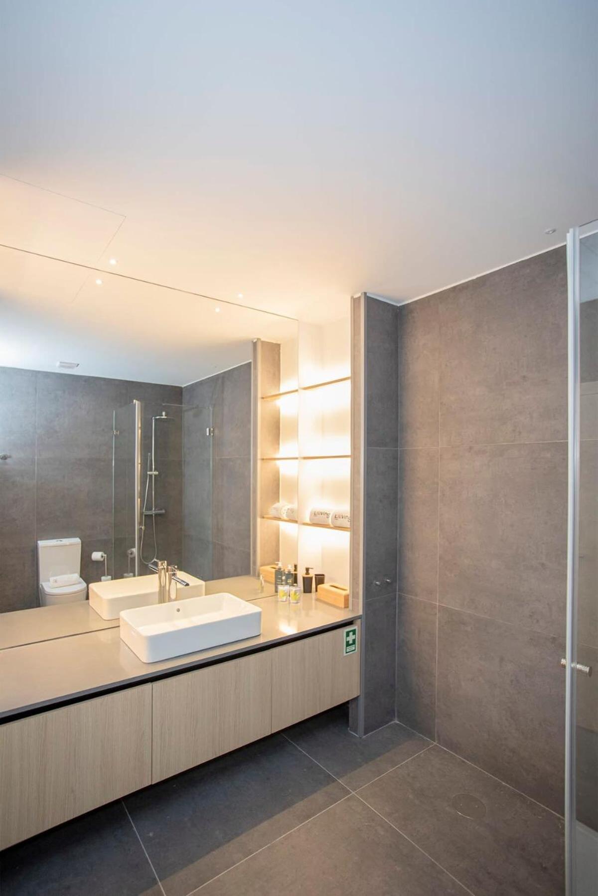 Liiiving In Porto-Mouzinho Residence Apartments Экстерьер фото