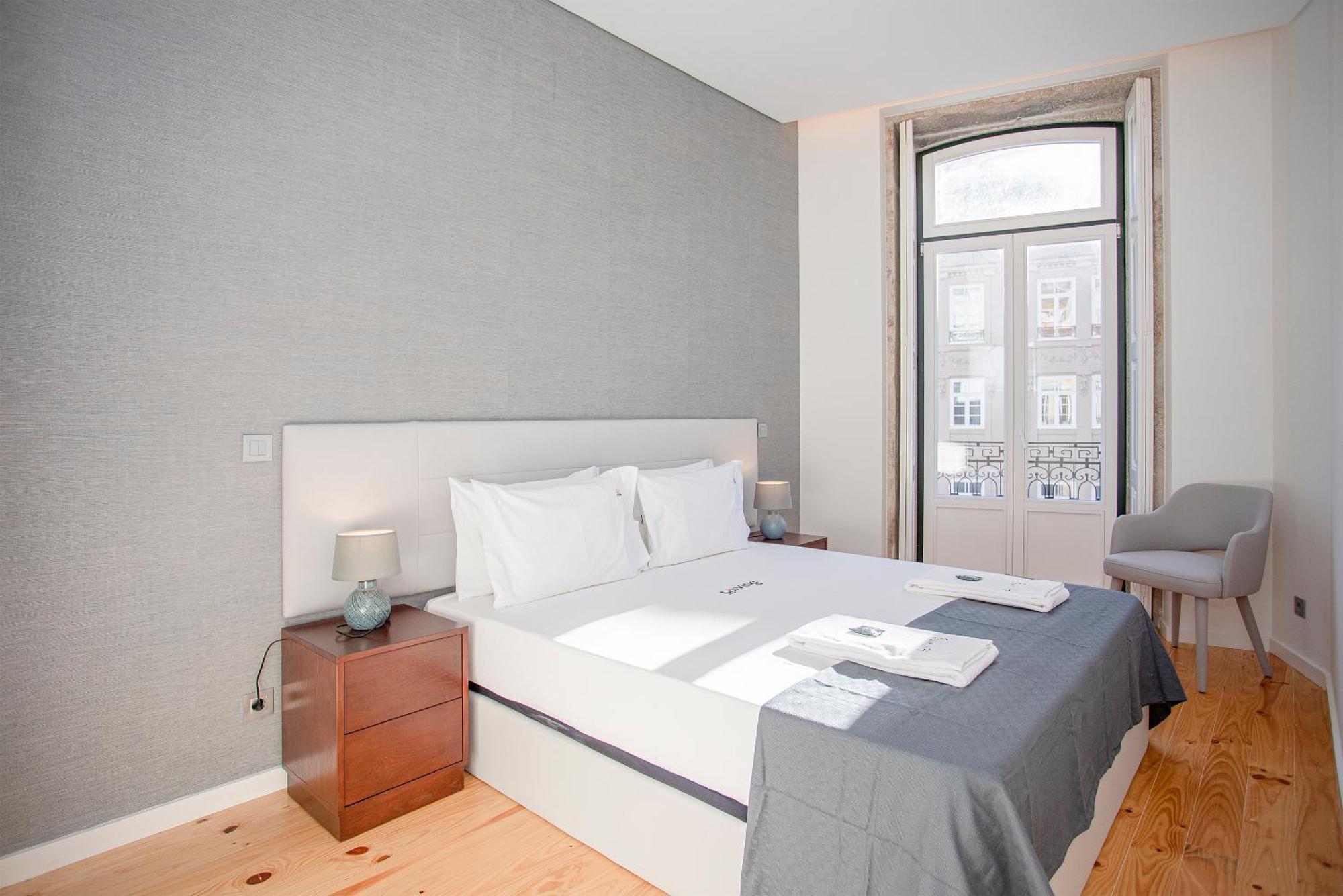 Liiiving In Porto-Mouzinho Residence Apartments Экстерьер фото
