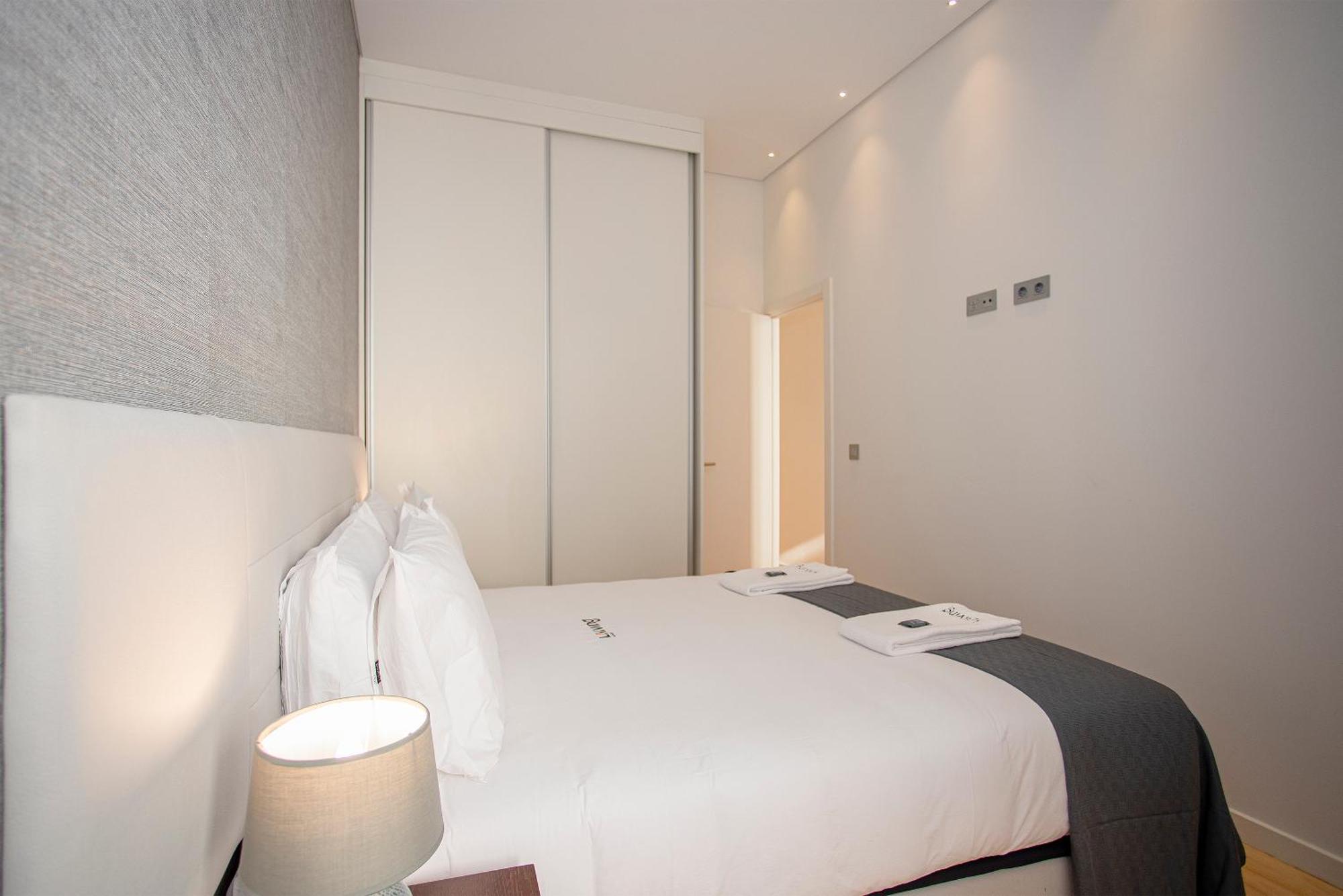 Liiiving In Porto-Mouzinho Residence Apartments Экстерьер фото